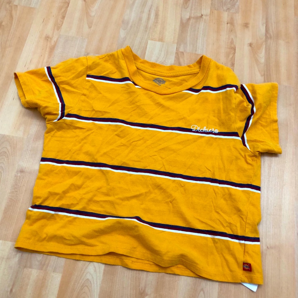 Cute mustard yellow top